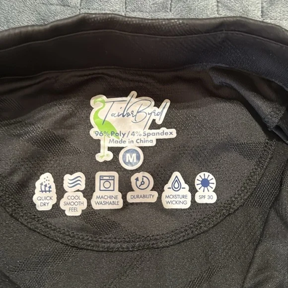 TailorByrd NWT Men’s Black Textured Polo - Picture 8 of 9